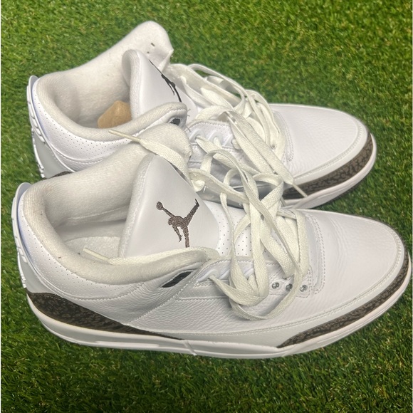 2018
Air Jordan 3 Retro 'Mocha' - Picture 2 of 4